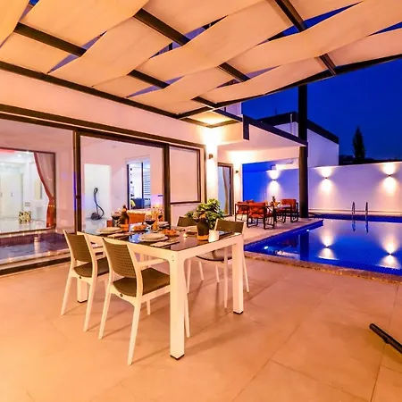 Willa Han - 1 Bedroom Honeymoon In Kalkan *